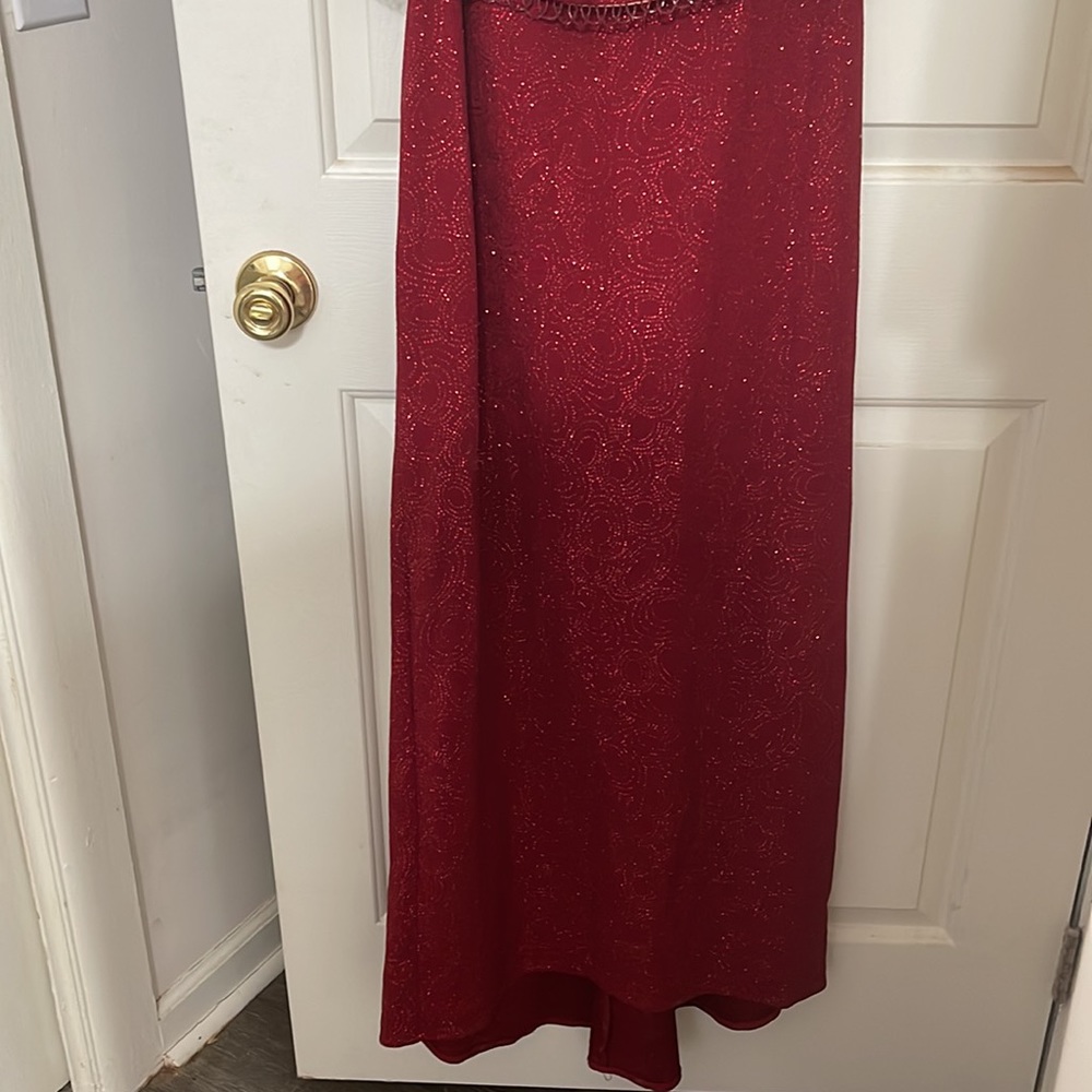 Dress Red floor length sequined evening, wedding or prom gown Christmas party - Picture 5 of 10